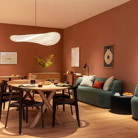 Rose, Sonder By Marriott Bonvoy *